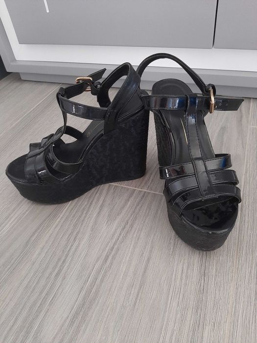 Calçado para mulher