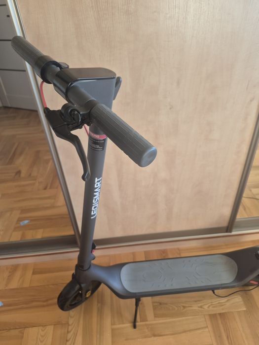Hulajnoga elektryczna skladana LEQISMART   A11 350W 20KM/H  SKŁADANY
