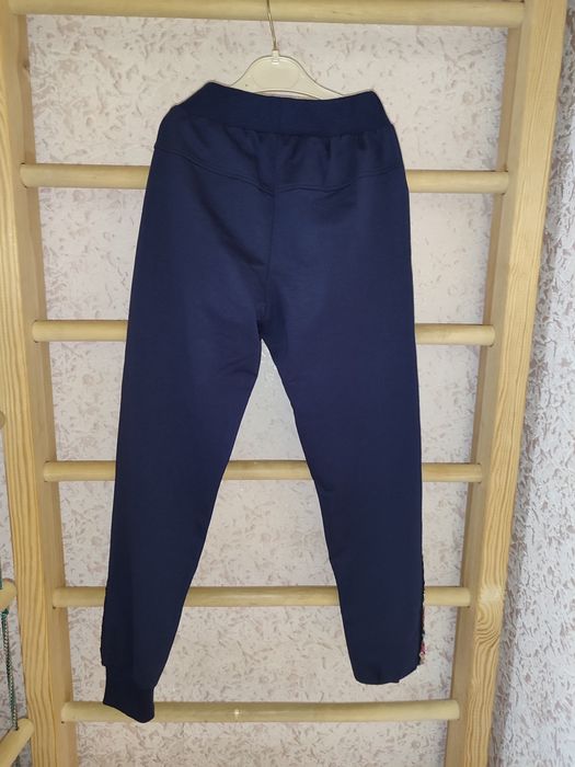 Спортивні штани для дівчинки