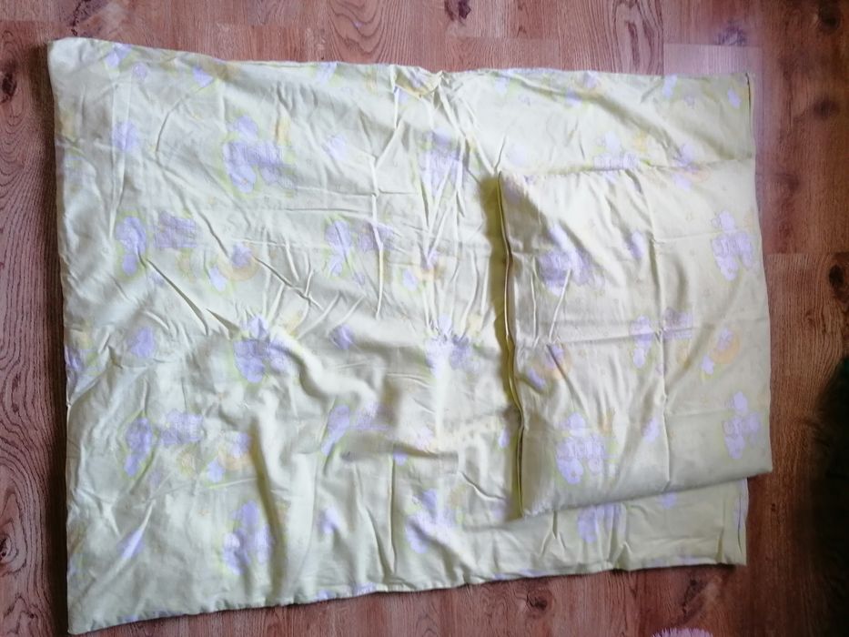 Kołderką z poduszka