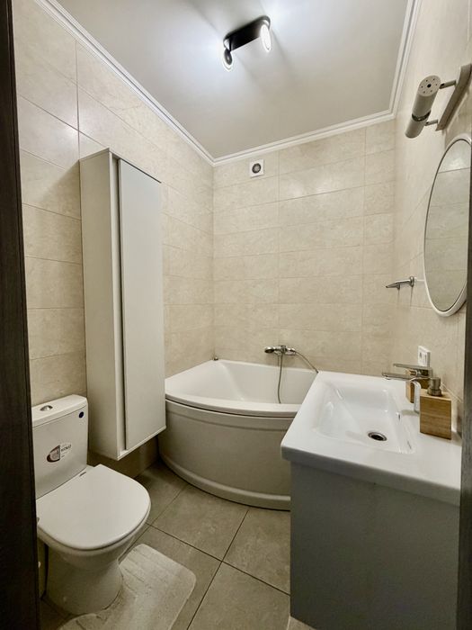 Продаж 3к , 2-х рівневої квартири в жк Кришталеві джерела.