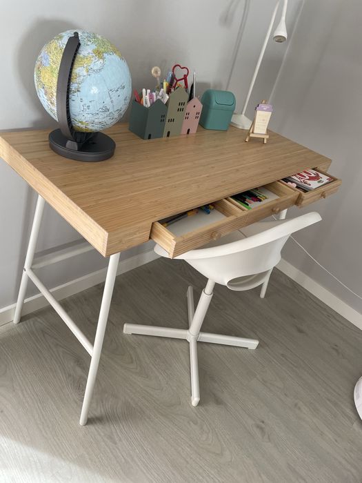 Secretária IKEA LILLÅSEN – *Oferta da Cadeira*