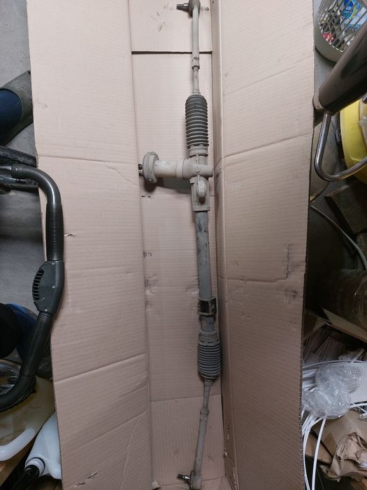 Hyundai accent рульова рейка