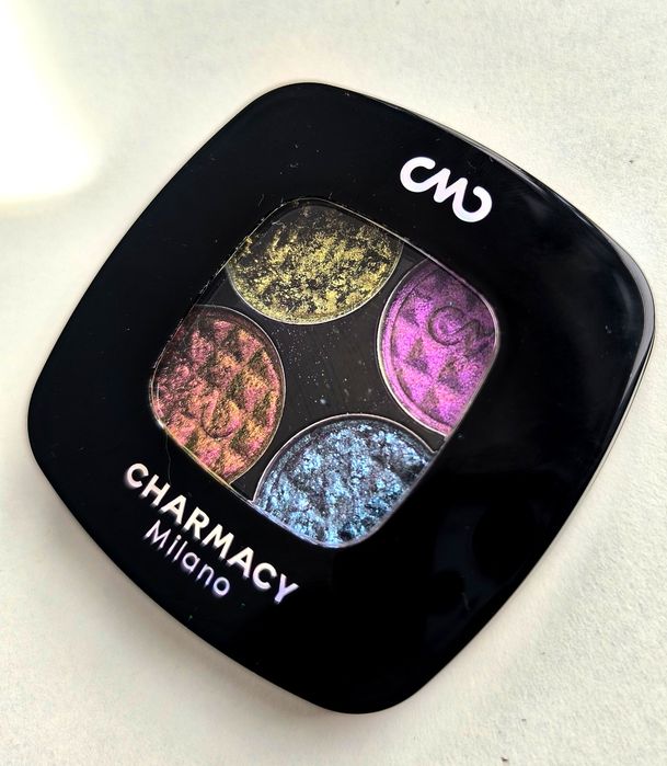 Charmacy Milano CMC Insane Quad #1 Multichrome paleta cieni do powiek