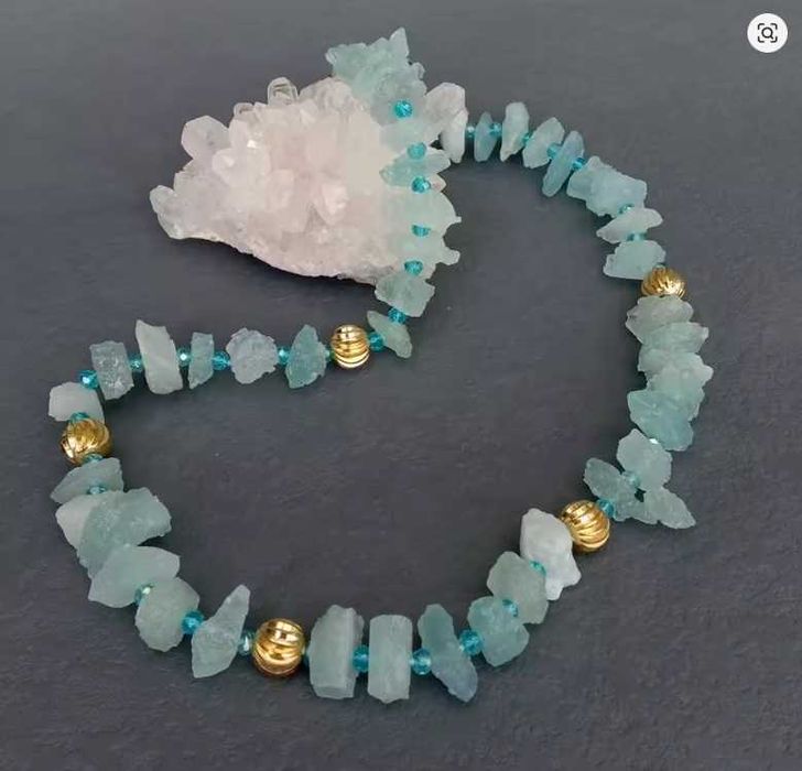 Bardzo ładne korale z naturalnego akwamarynu