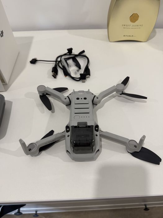 Dron Dji mini 2 se
