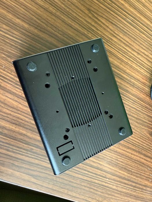 Topton X8 13. gen. 4x Intel i226-V Firewall Mini PC 2*10G SFP i5 1335U