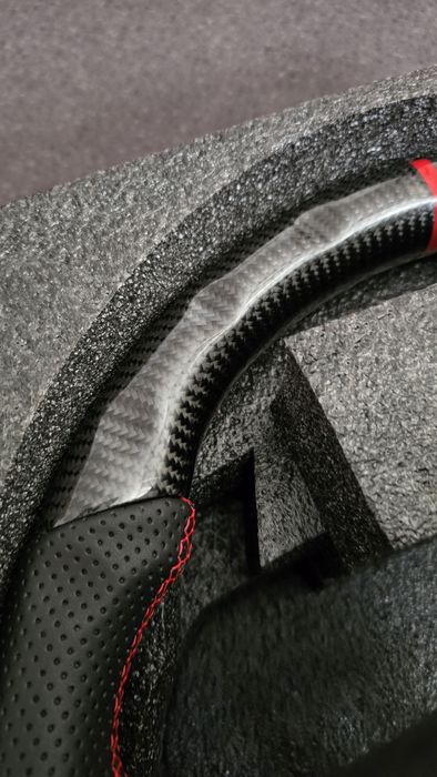 Volante de Fibra de Carbono e Couro Nappa para Volkswagen