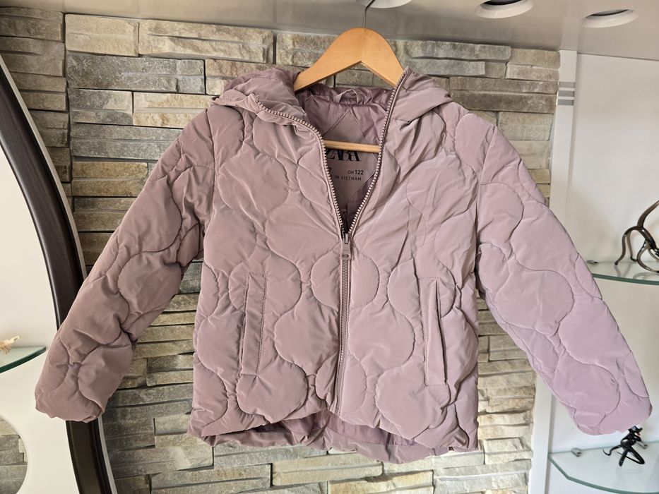 Куртка Zara , 122 см
