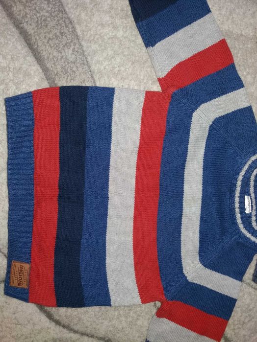 Фірмова кофточка новорічна та ін. 2-3 р., 3-4р.