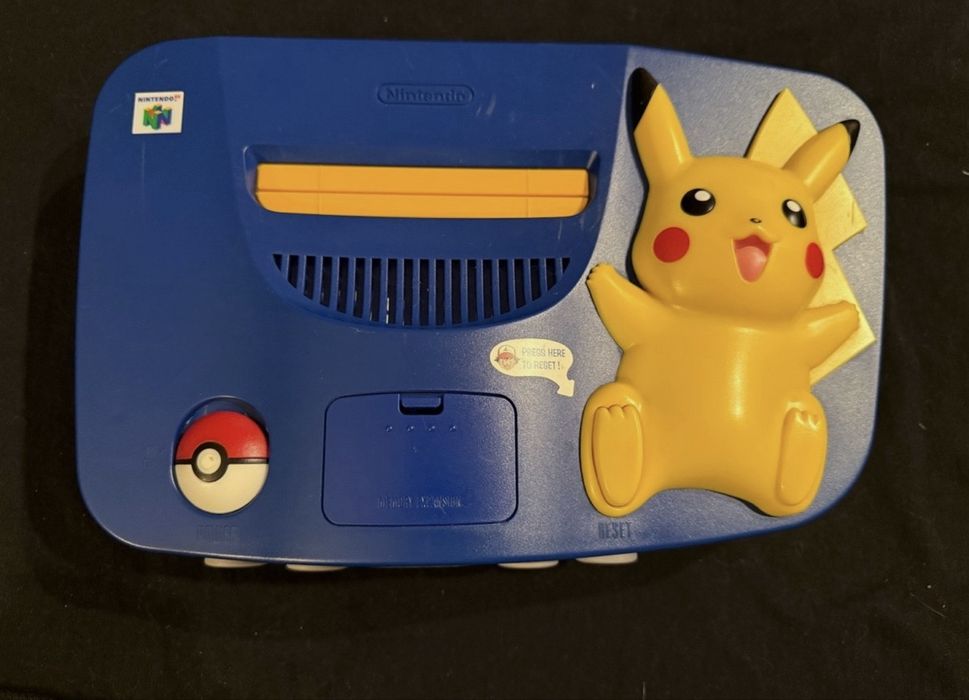 Nintendo 64 Ediçao especial Pikachu