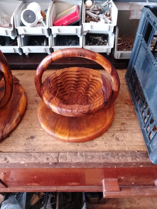 cesta de frutas dobrável em madeira,