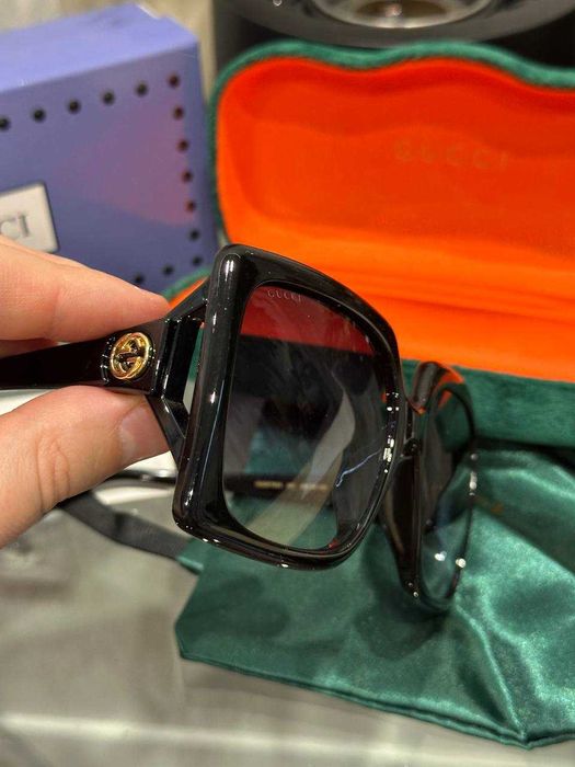 Сонцезахисні окуляри GUCCI модель GG0876S Гучі жіночі чорні градієнт