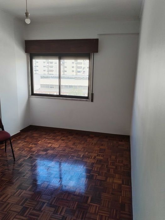 Apartamento para arrendar T2 Infantado Loures