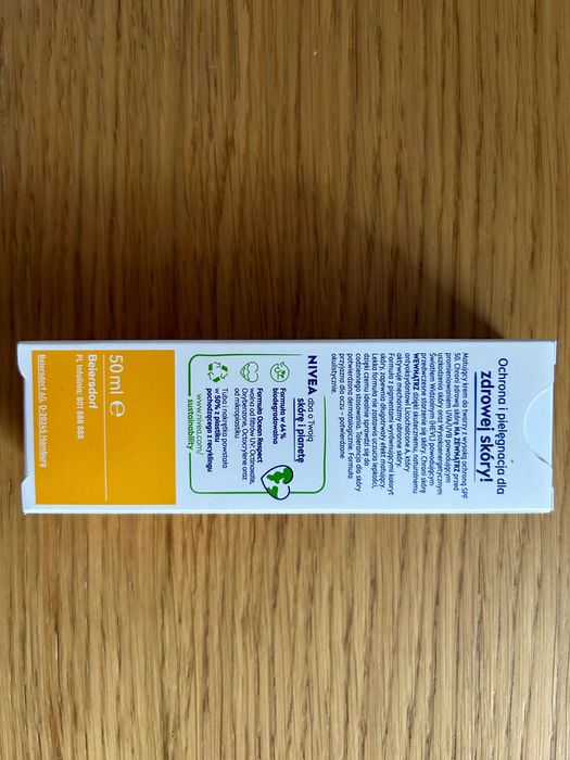 NIVEA Sun Face Shine matujący krem do twarzy SPF50 Medium Tinted 50ml