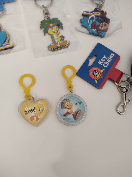 Breloczki looney tunes zestaw bajkowe kolekcjonerskie ozdobne