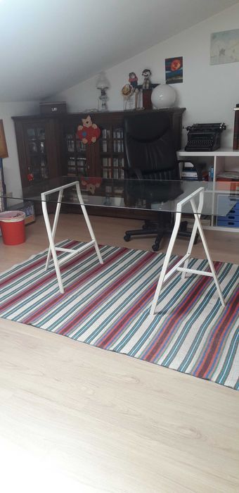 Secretária em vidro