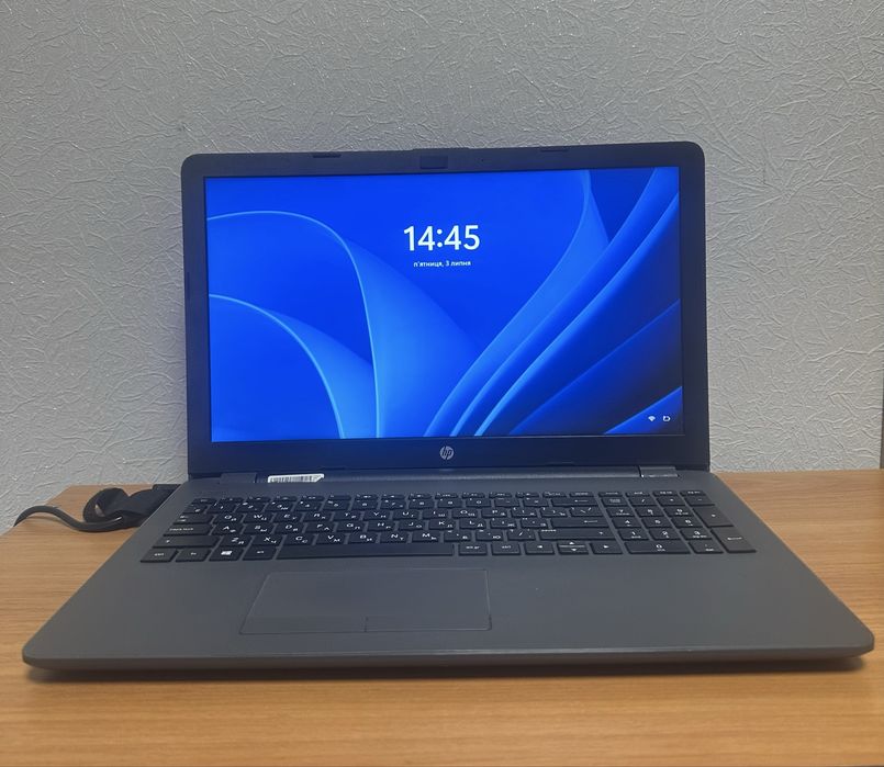 Ноутбук HP 250 G7, ідеальний стан, 8/256 гб