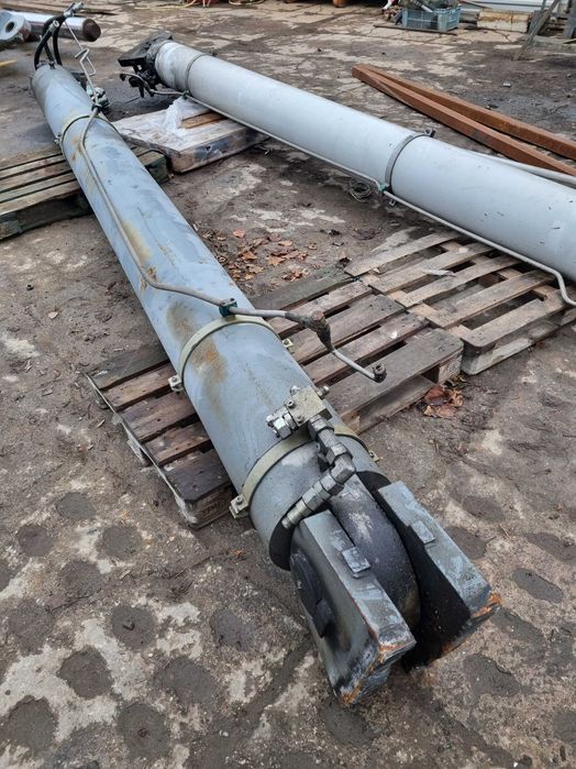 Siłownik hydrauliczny, Siłowniki