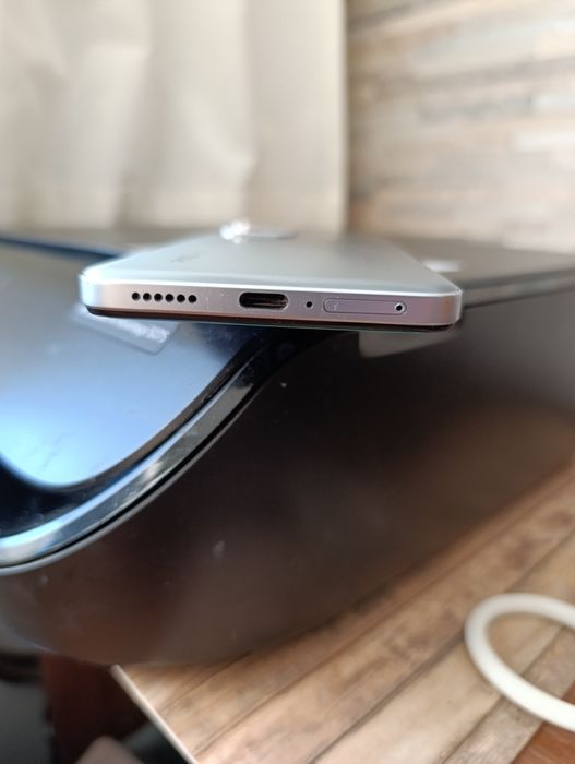 POCO X4 GT 8/128 GB – stan bardzo dobry