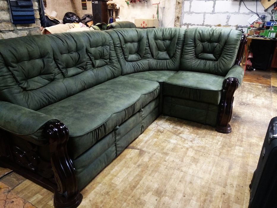 Перетяжка мягкой мебели