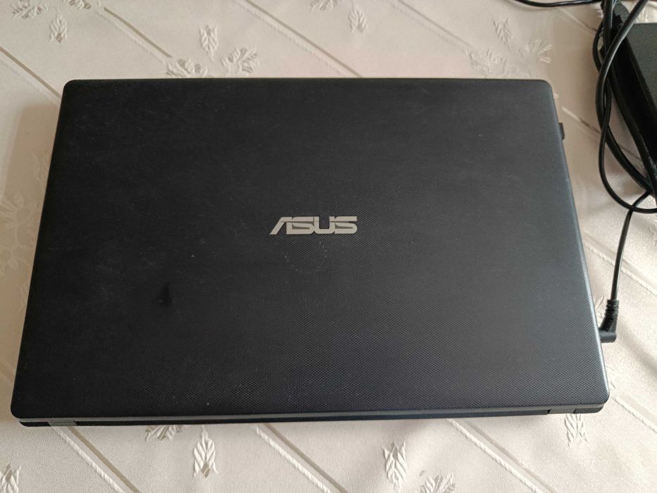 Laptop ASUS  Intel Celeron 2,16 GHz