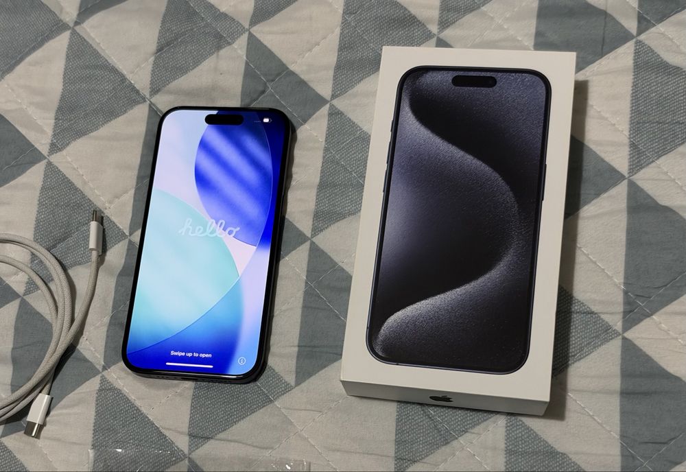 iPhone 15 pro 128GB Azul Escuro 87% de bateria
