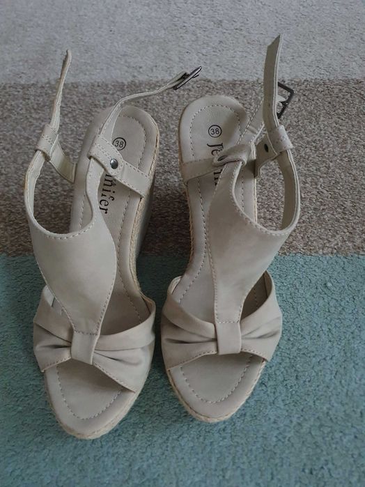 Nowe damskie buty sandały Jennifer roz. 38