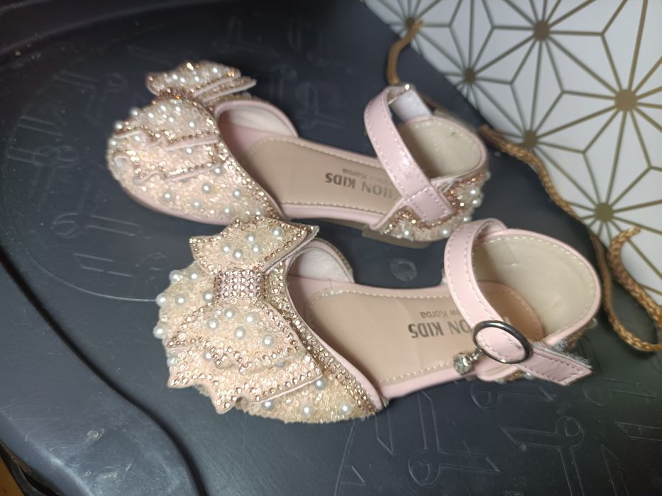 Дитячі туфлі 24 розмір