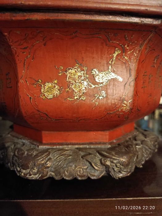 Tigela de Aperitivos Madeira Lacada Assinada China Séc XIX 42 cm
