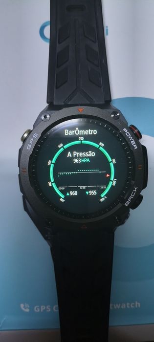 Smartwatch com GPS e bússola