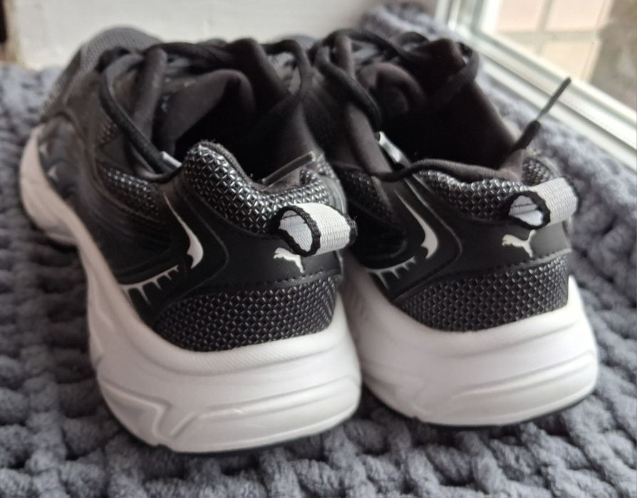 Кросівки PUMA Morphic Base Sneakers