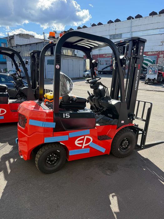 НАЙМЕНШИЙ з усіх - професійний дизельний навантажувач EP CPCD15T8, 1.5т/4.8м, бокове зміщення, вагоннік -