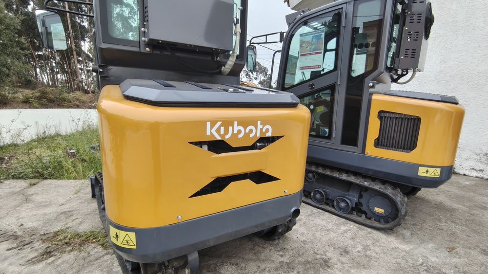 Mini Escavadora giratória 2.5 toneladas KUBOTA