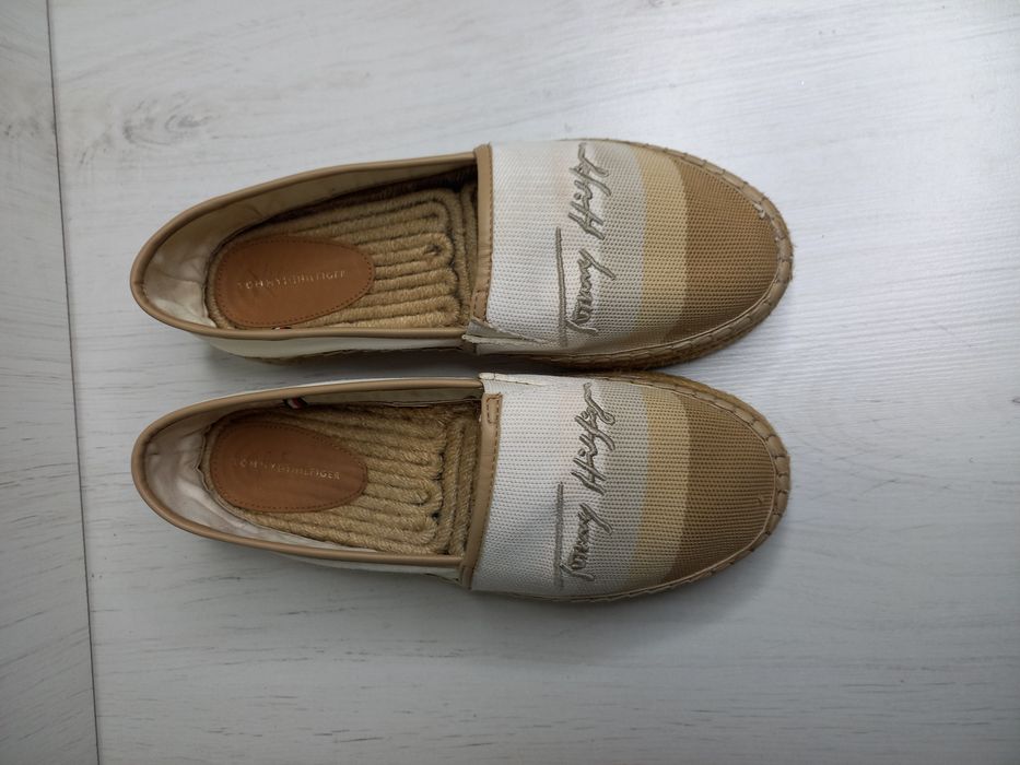 Експадрилі Tommy hilfiger ( оригінал)