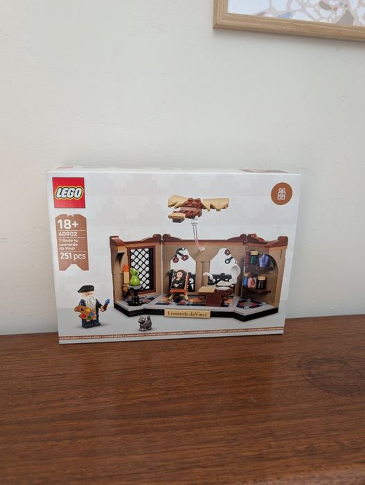 LEGO Hołd dla Leonardo da Vinci 40902, nowy