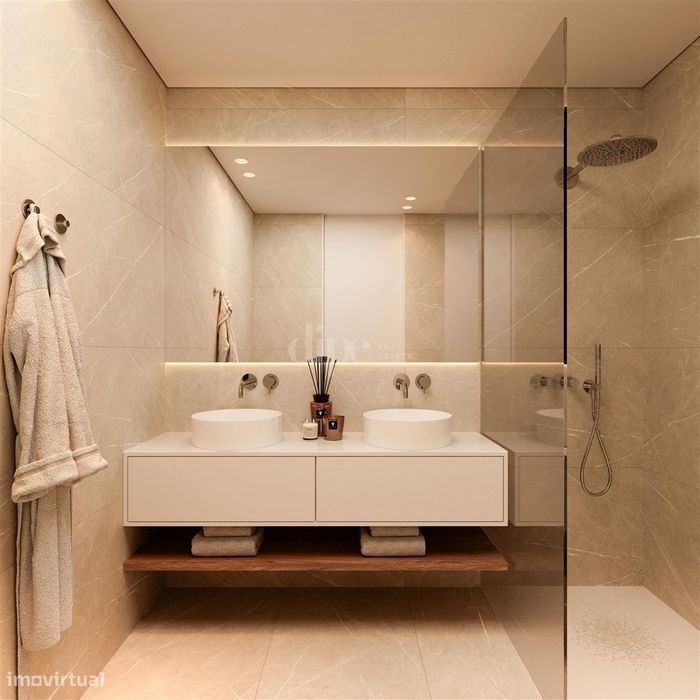 Apartamento T2 com amplo terraço, atualmente em construção