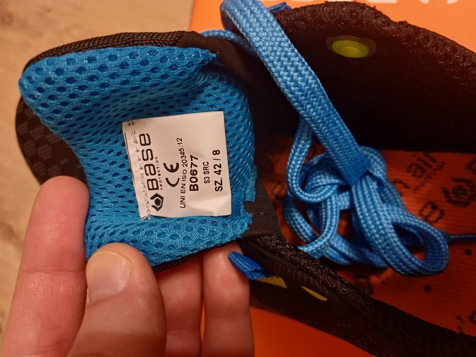 NOWE Buty robocze BASE S3 r.42
