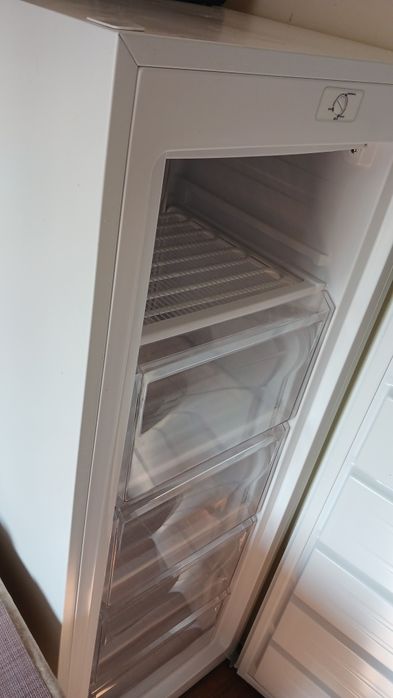 Морозильна камера морозилка Grifon