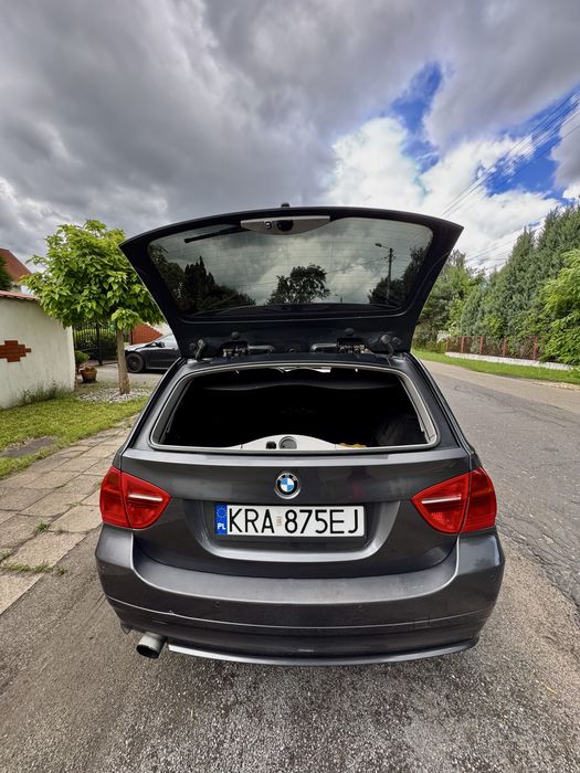 BMW e91 320d dobry stan