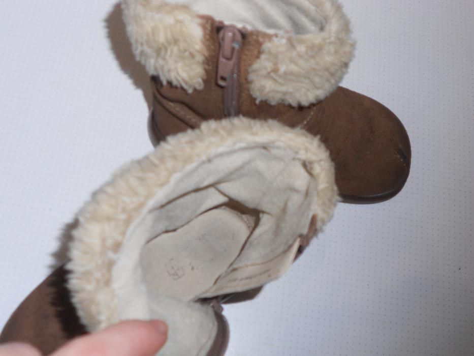 Сапожки Clarks для самых маленьких. Размер. 22