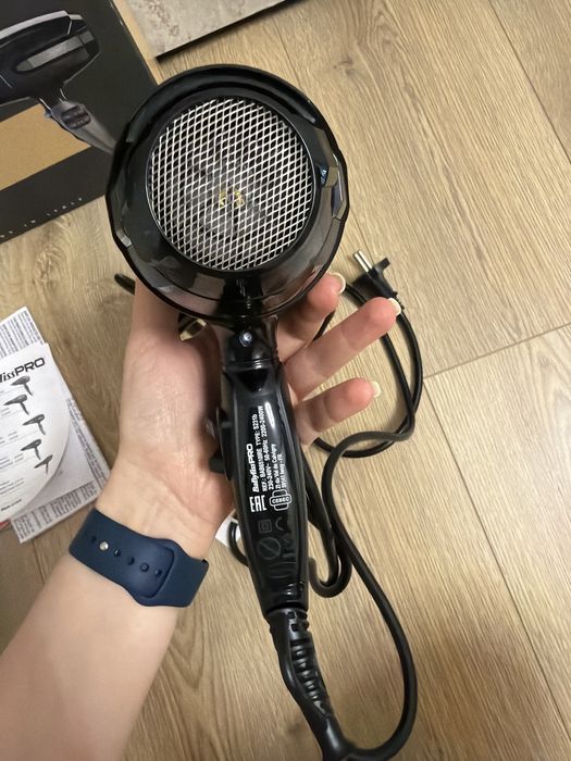 Продаю новий фен Babyliss Pro Caruso (BAB6510IRE)