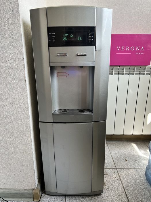 Кулер для води Hotfrost V745BST. Водонагрівач напольний