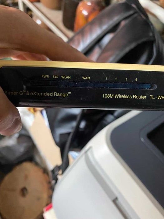 Продам Wifi роутер TP-Link TL-WR642G