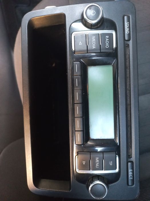 Продам оригінальну магнітолу Volkswagen