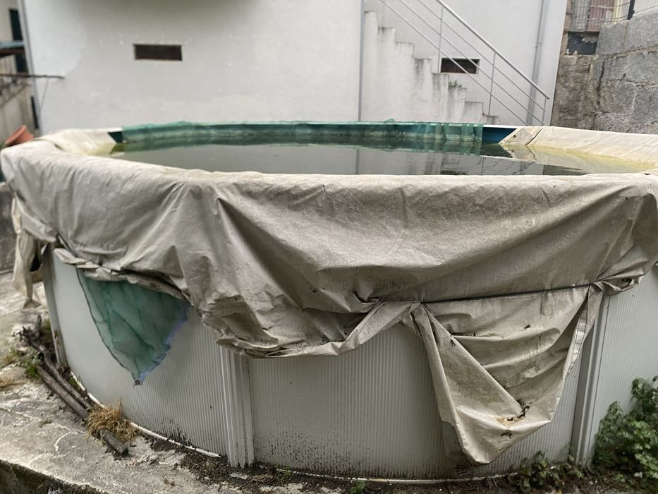 Piscina redonda com colunas  460x120 monobloc