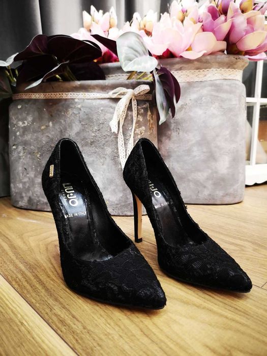 Szpilki LiuJo koronkowe