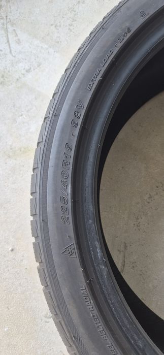 Opony zimowe goodride z-507 225/40 r19 2szt 2022r