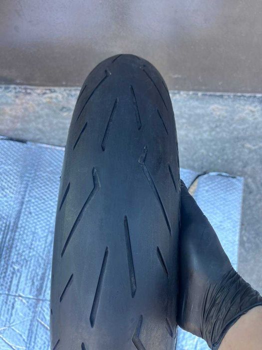 Мотошина Pirelli Diadlo Rosso Corsa II 120/70 R17 мотогума