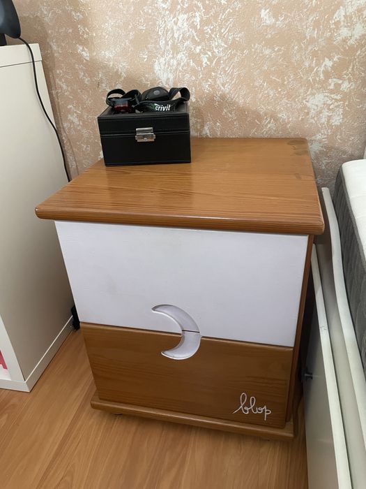 Mesa de cabeceira